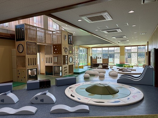 全天候型子ども遊び場.jpg