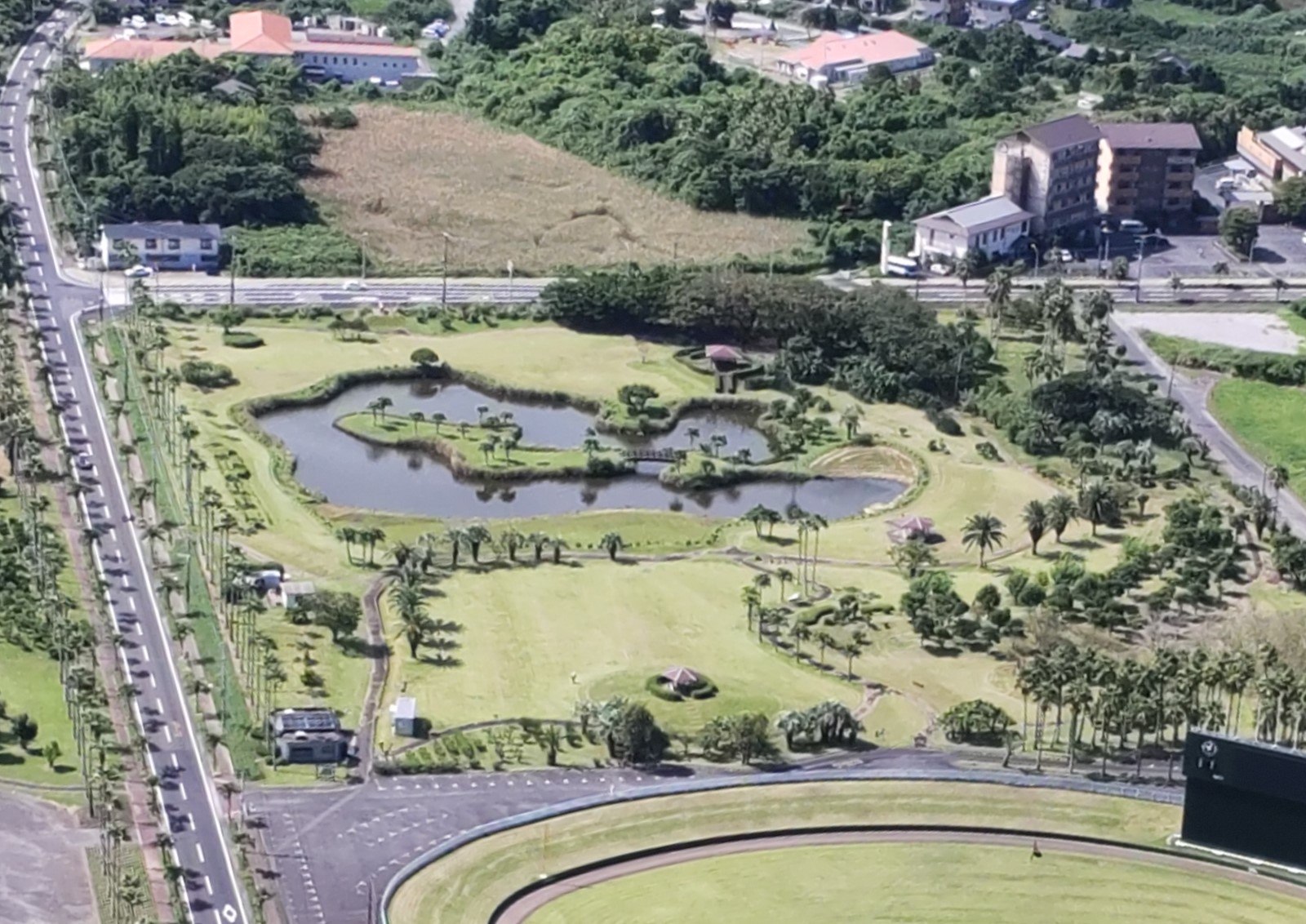 フラワー公園 全体.jpg