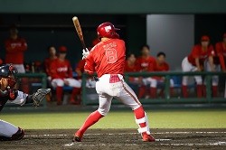 和田佳大プレー写真1
